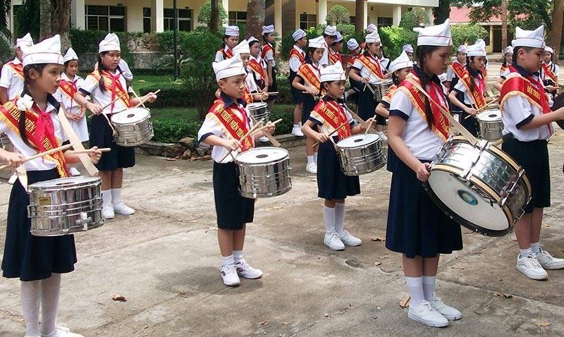 Học sinh sinh hoạt tập thể tại Nhà Văn hóa